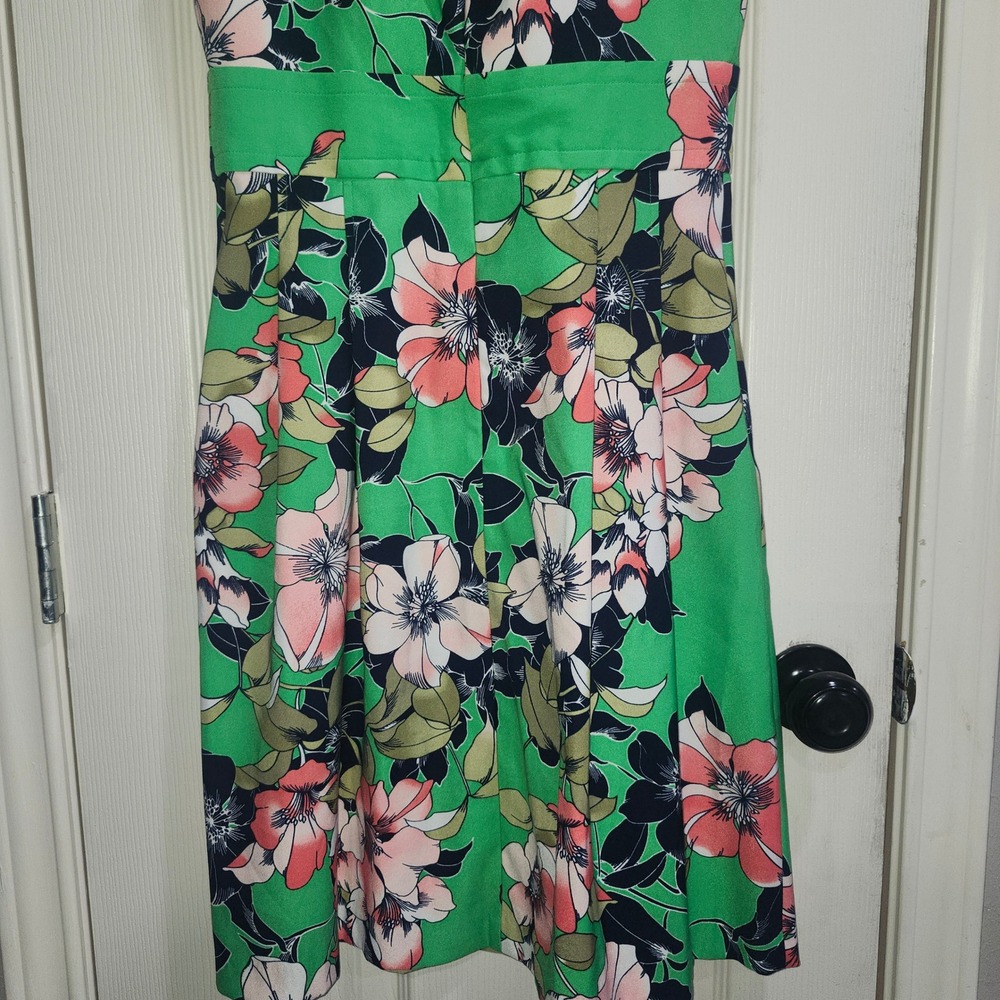 Cb established 1962 Green Floral Halter Fit and Flare Dress with Pockets Size 4 - Picture 8 of 12